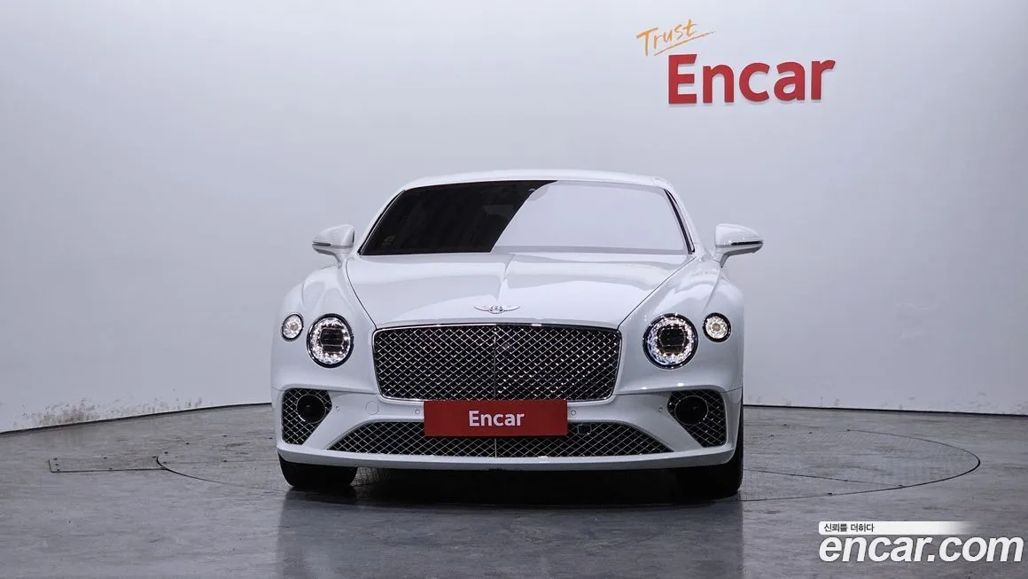 Bentley Continental 2022 из KR, фото 6