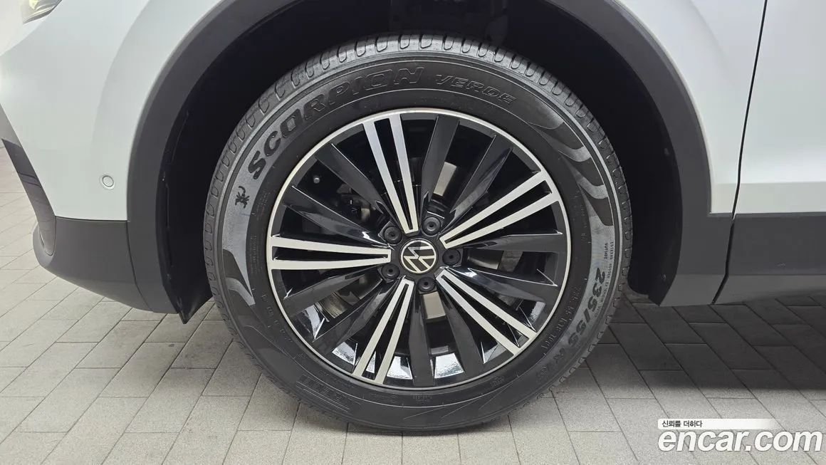 Volkswagen Tiguan 2021 из KR, фото 5