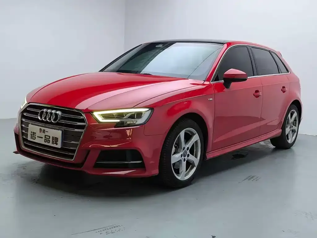 Audi A3 — фото 1