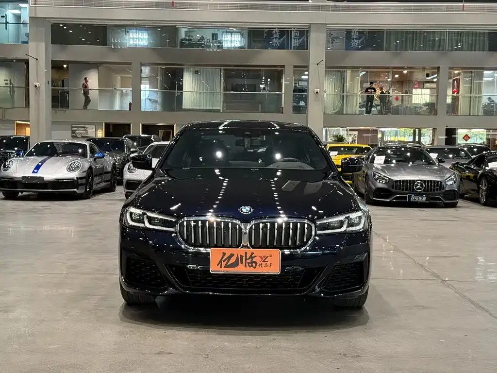 BMW 5 Series — фото 2