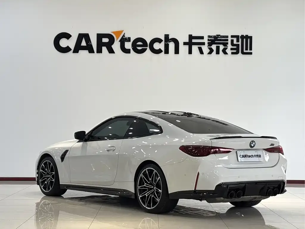 BMW M4 — фото 10