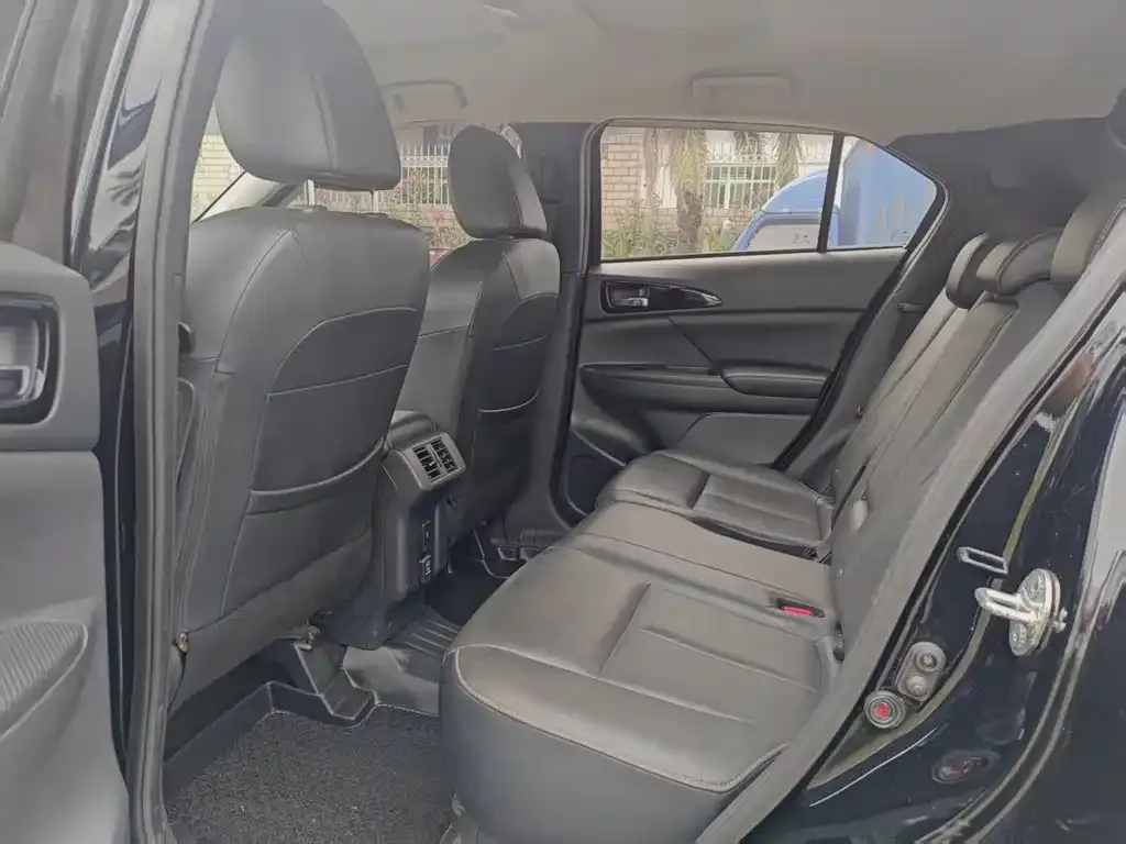 Mitsubishi Eclipse Cross 2021 из CN, фото 2