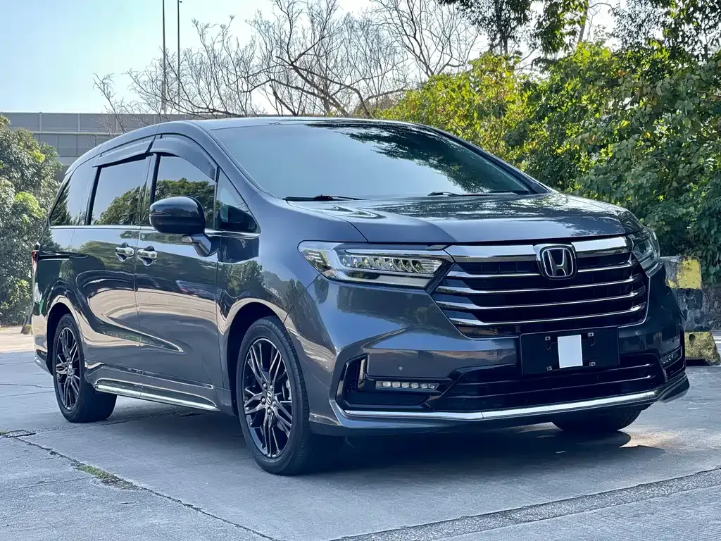 Honda Odyssey — фото 10