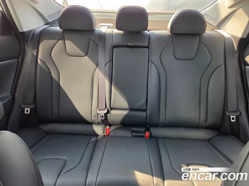 Hyundai AVANTE 2021 из KR, фото 5