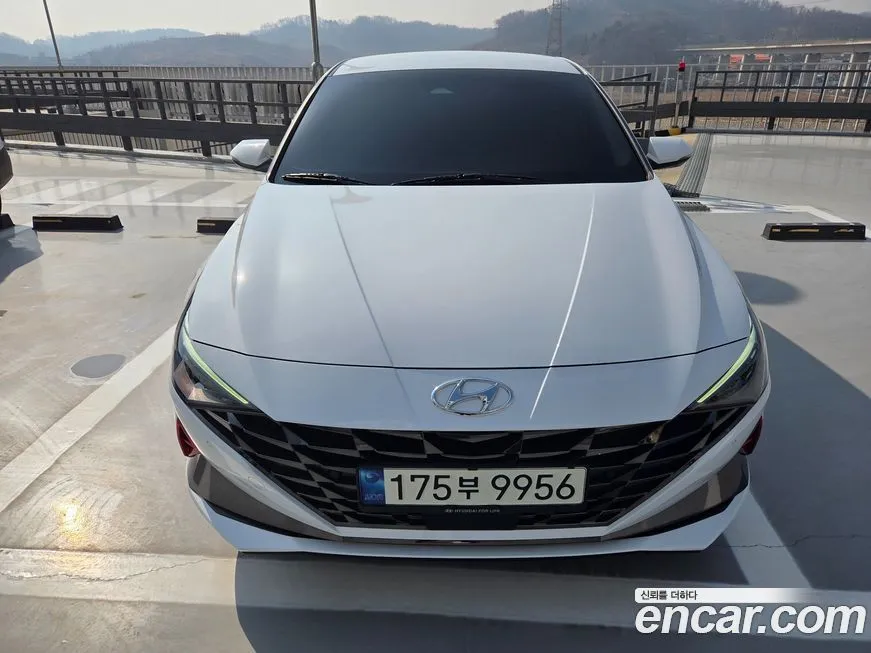 Hyundai AVANTE 2021 из KR, фото 3