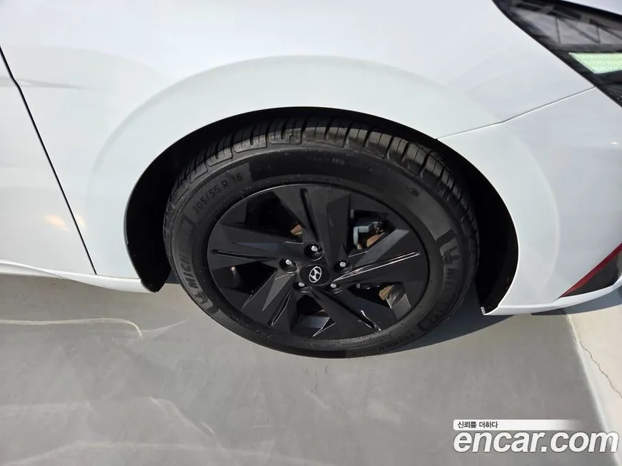 Hyundai AVANTE 2021 из KR, фото 6