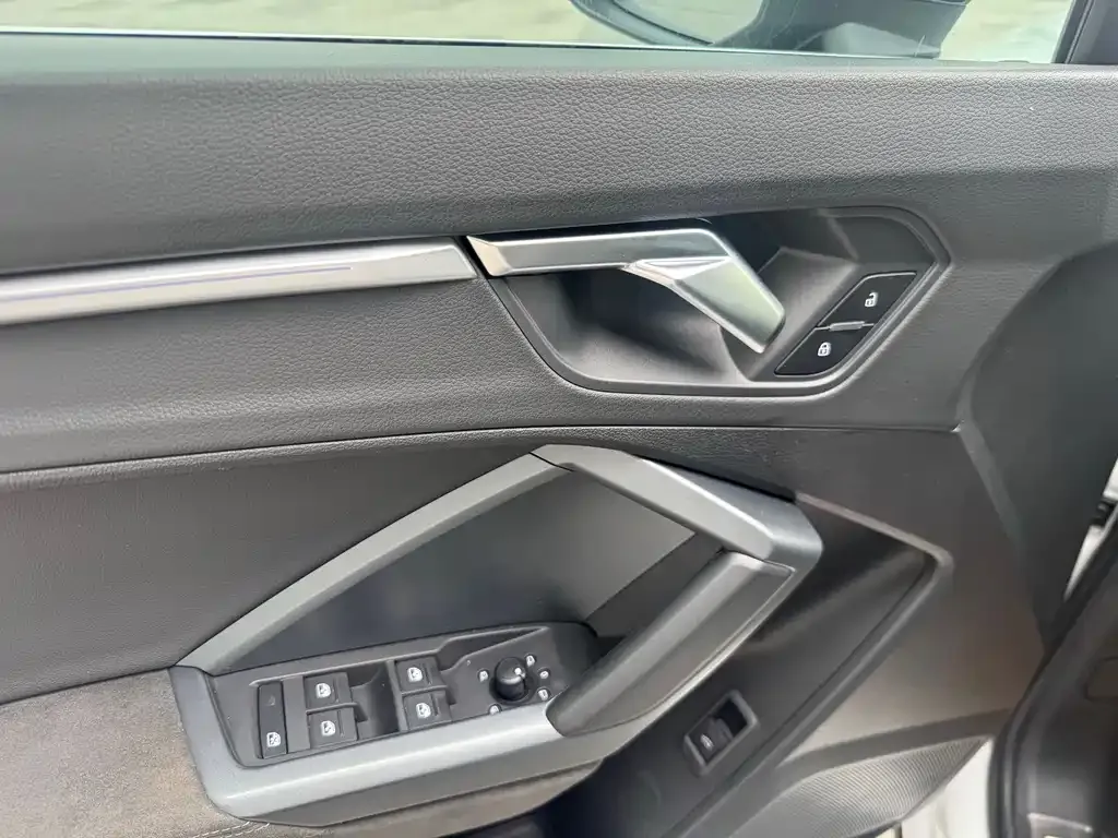 Audi Q3 Sportback 2021 из CN, фото 2