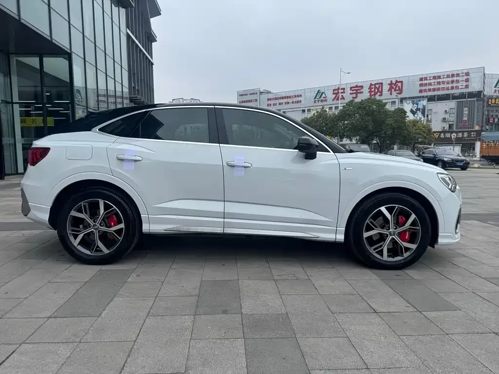 Audi Q3 Sportback 2021 из CN, фото 10
