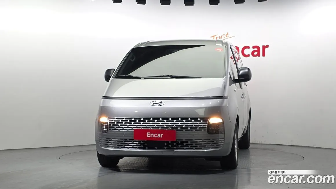 Hyundai Staria — фото 3