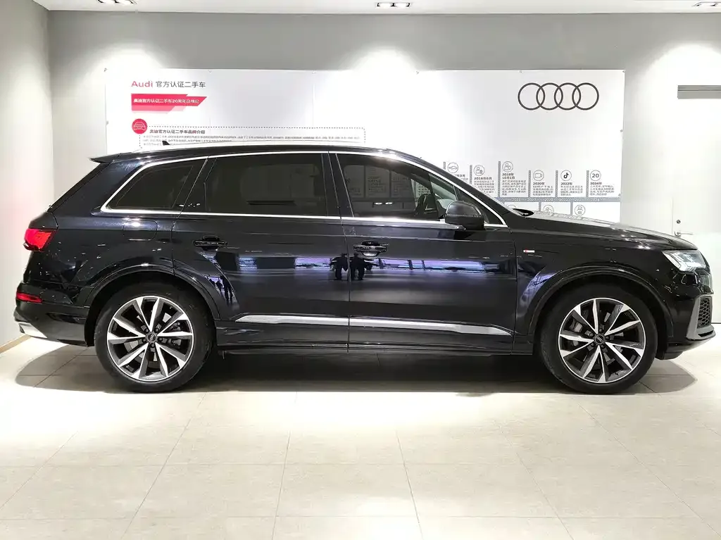 Audi Q7 — фото 4