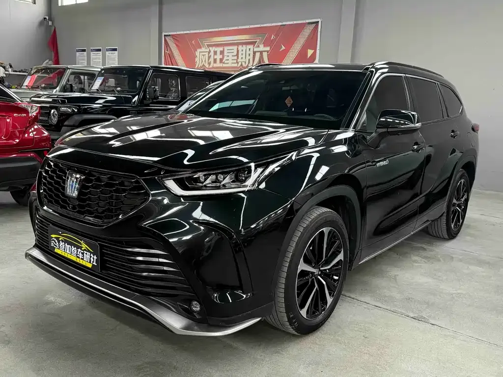 Toyota Crown Kluger