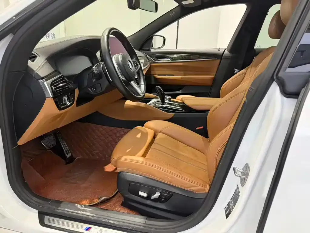 BMW 6 Series GT 2022 из CN, фото 5