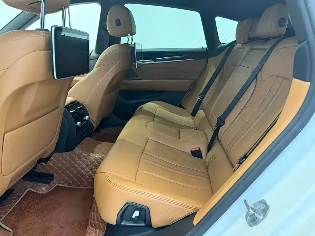 BMW 6 Series GT 2022 из CN, фото 6