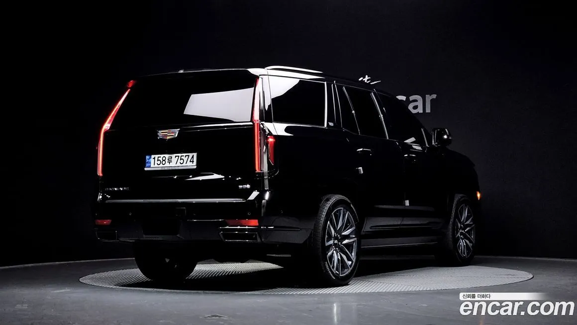 Cadillac Escalade 2023 из KR, фото 2
