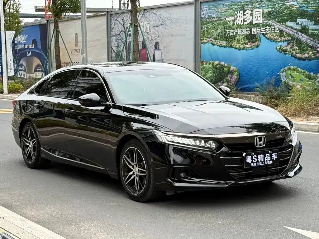 Honda Accord — фото 4