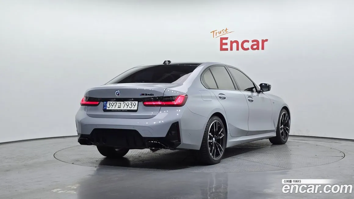 BMW 3-Series 2024 из KR, фото 4