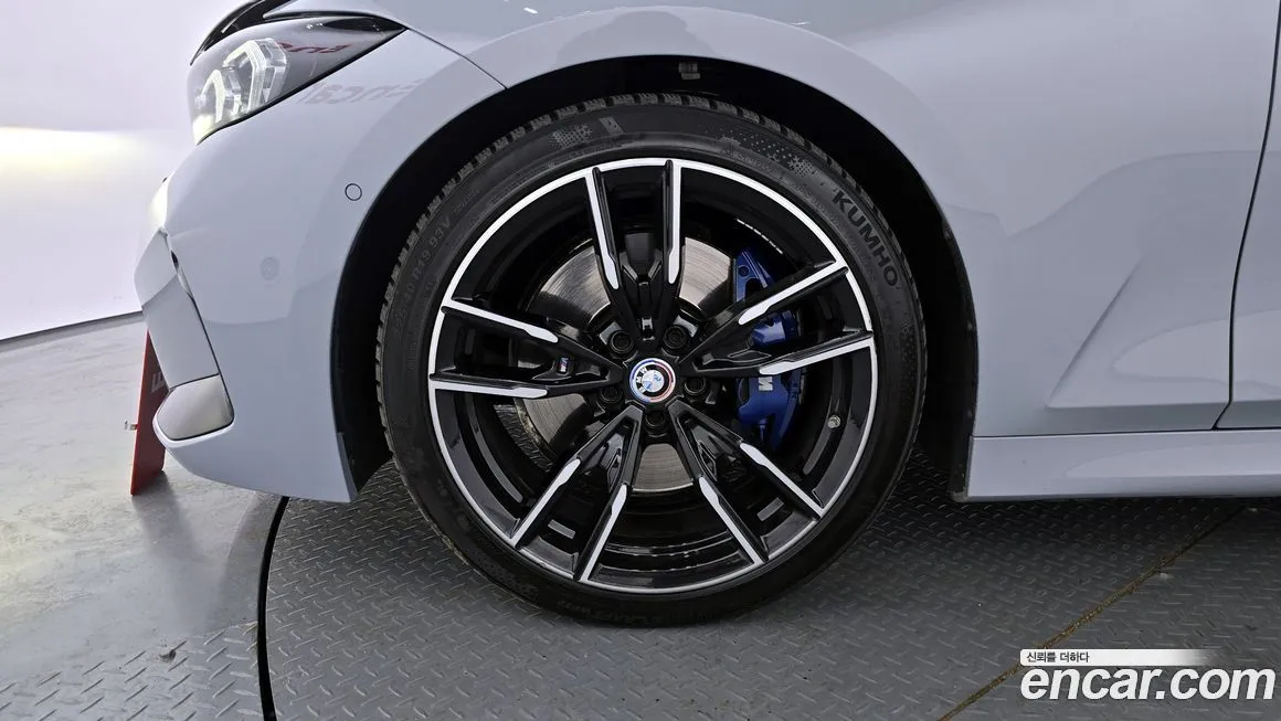 BMW 3-Series 2024 из KR, фото 9