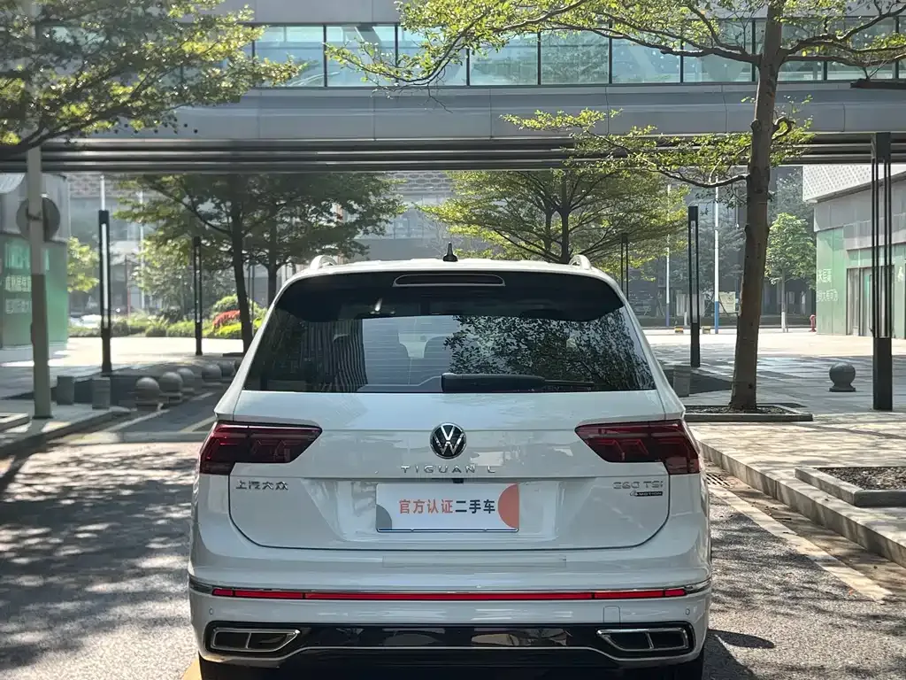 Volkswagen Tiguan L — фото 6