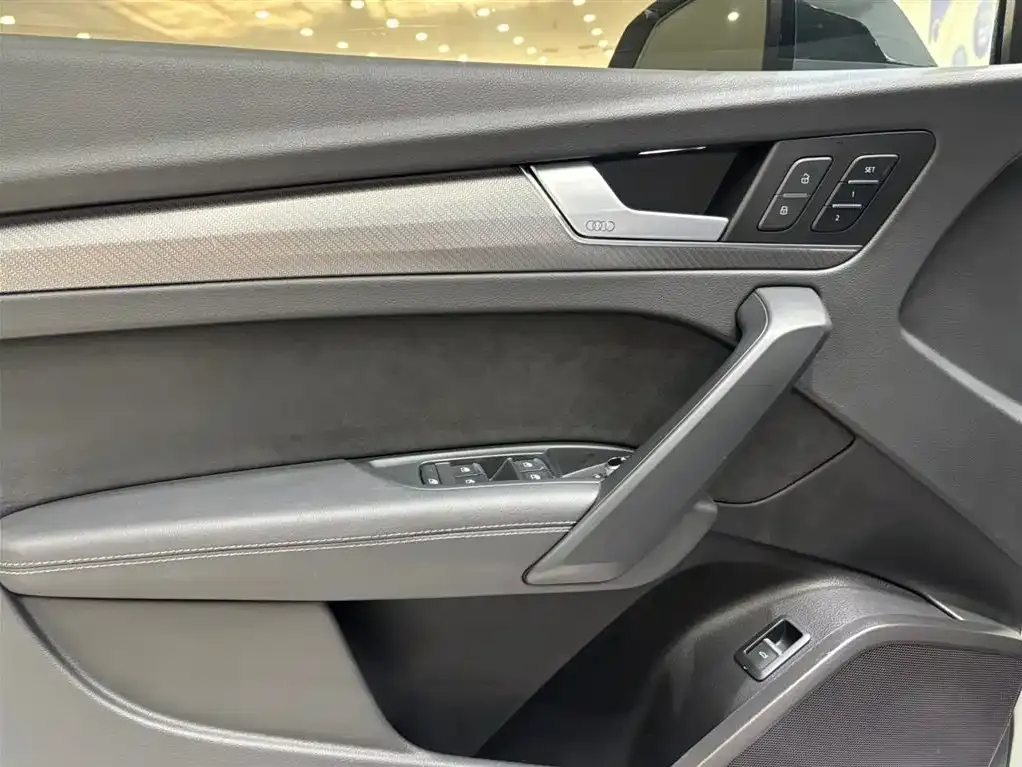 Audi Q5L Sportback 2023 из CN, фото 6