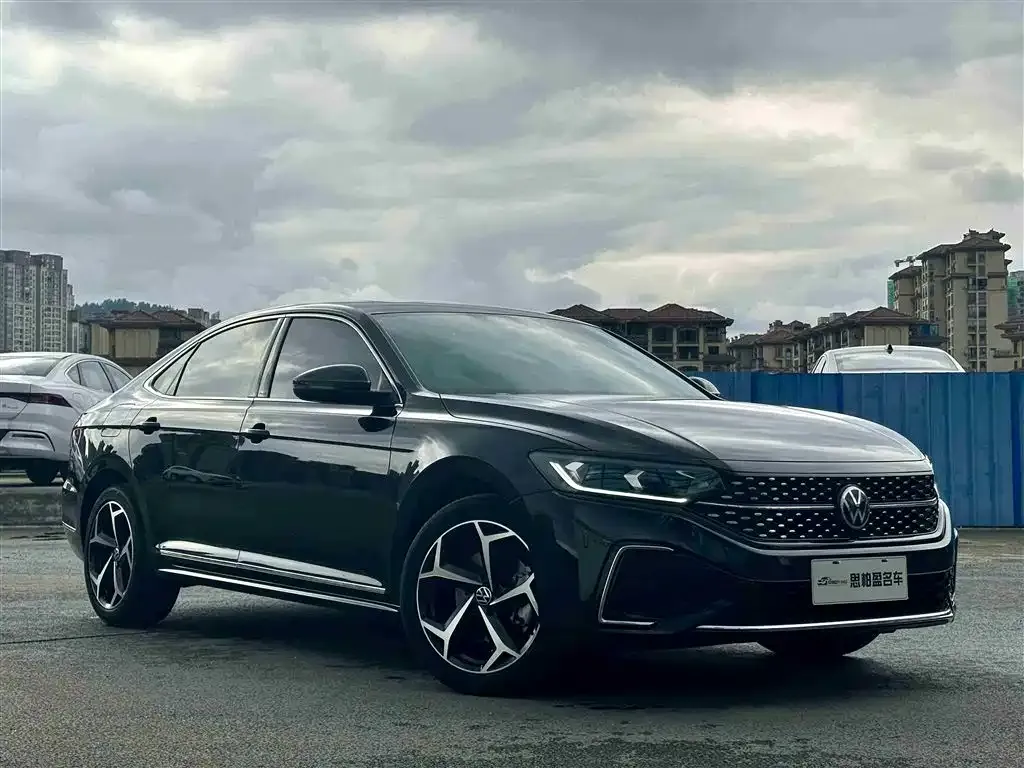 Volkswagen Passat — фото 3