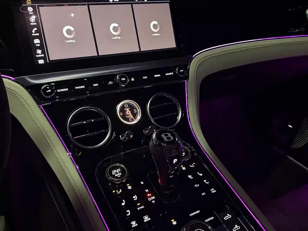 Bentley Continental 2024 из CN, фото 3