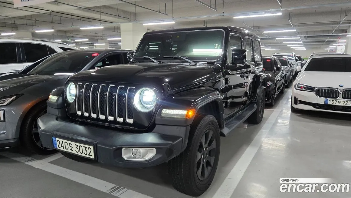 Jeep Wrangler — фото 8