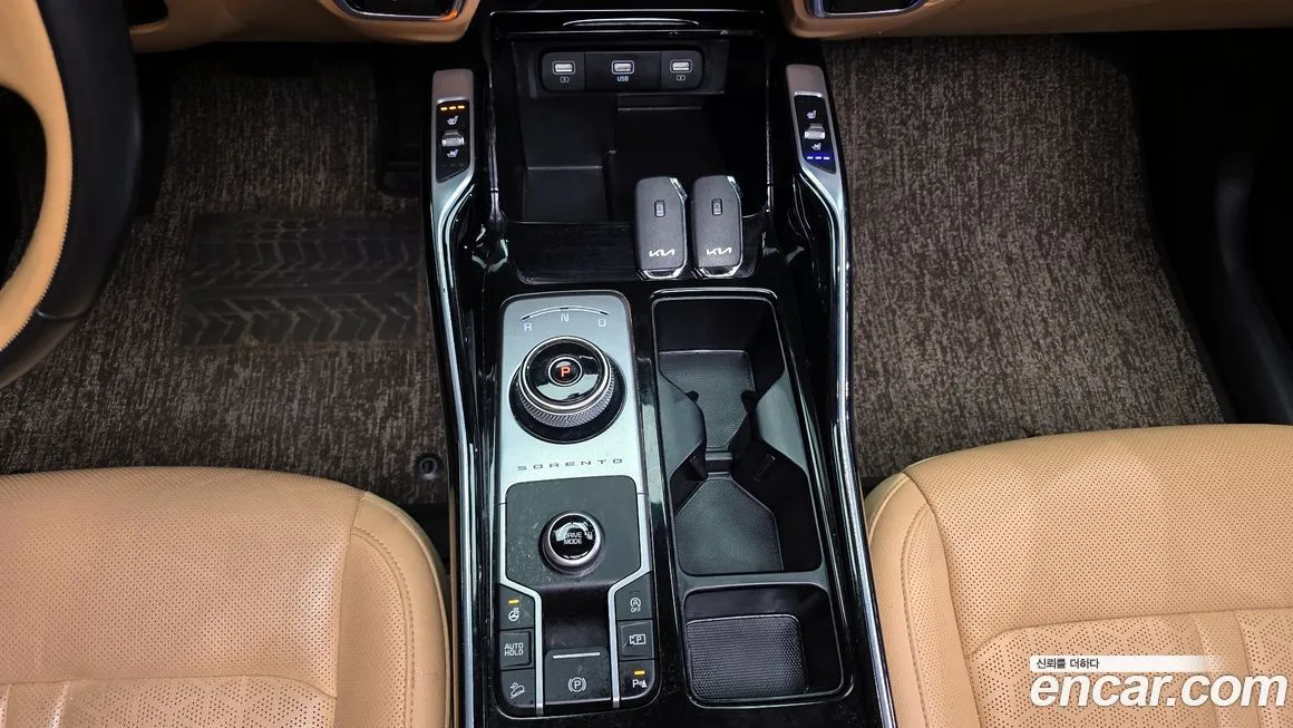 Kia Sorento — фото 10