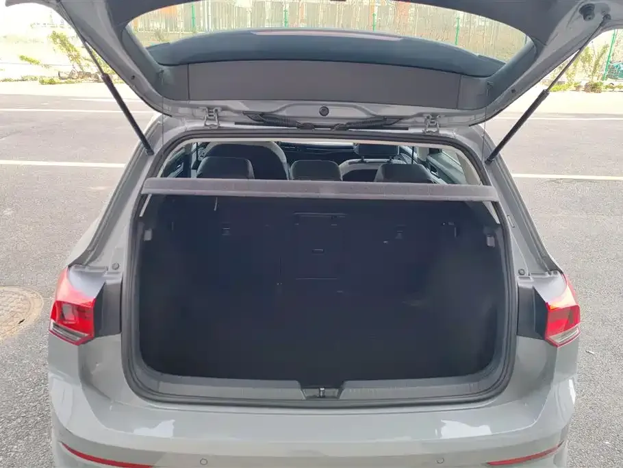 Volkswagen Golf 2022 из CN, фото 6