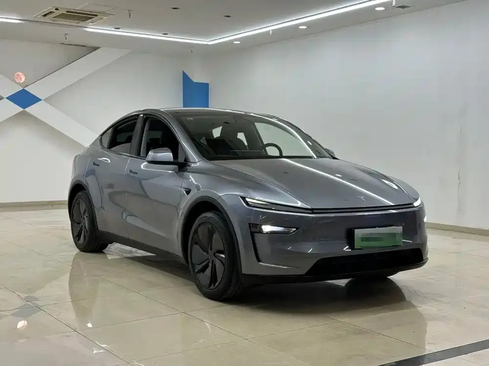 Tesla Model Y 2025 из CN, фото 5