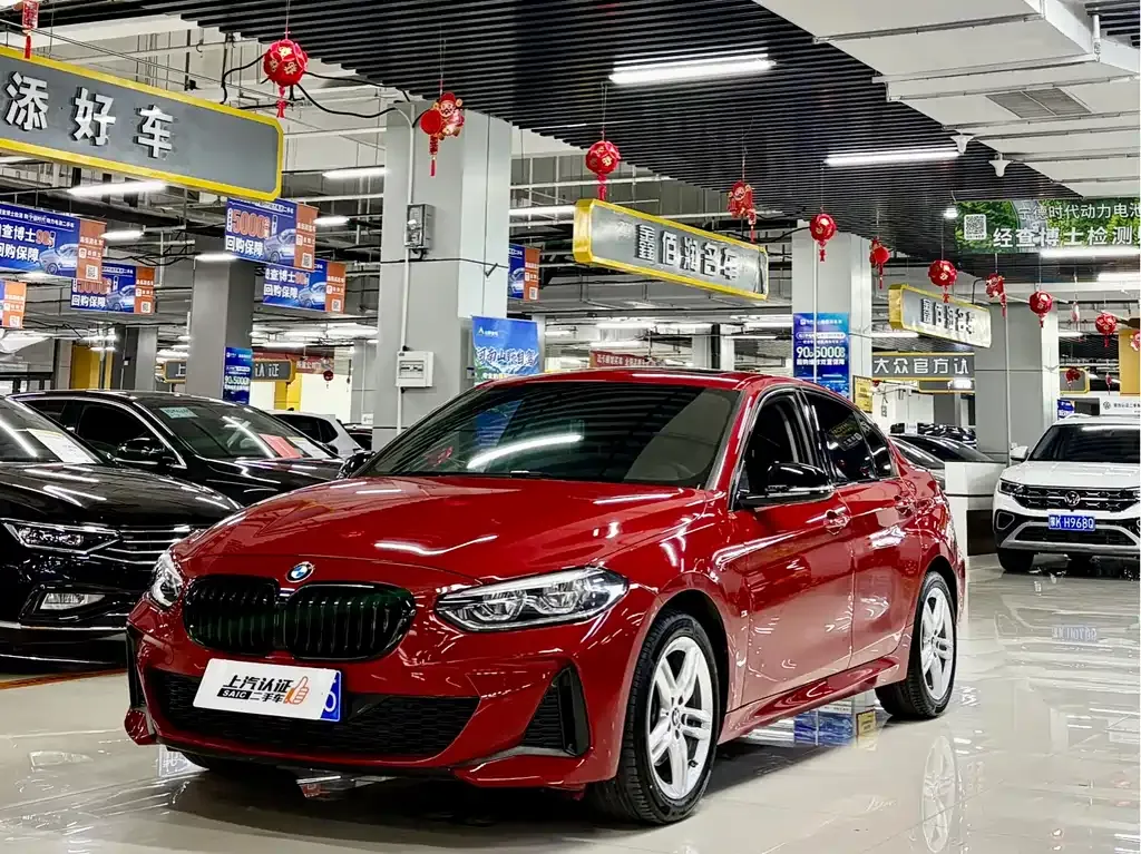 BMW 1 Series 2022 из CN, фото 1
