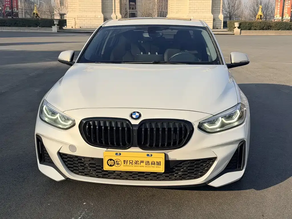 BMW 1 Series 2023 из CN, фото 6