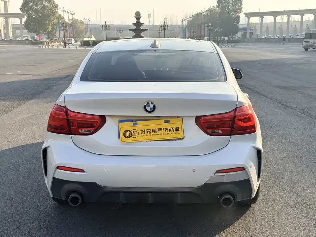 BMW 1 Series 2023 из CN, фото 4