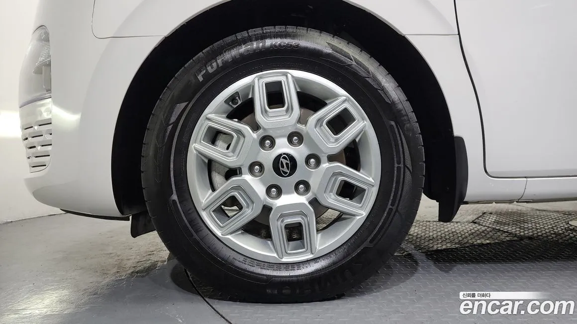 Hyundai Staria — фото 4