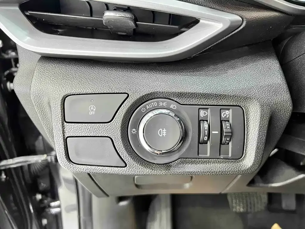 Chevrolet Volando 2023 из CN, фото 7