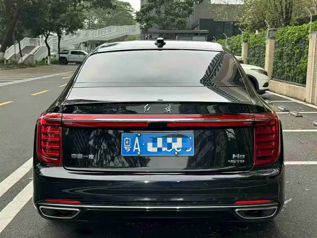 Hongqi H9 — фото 2