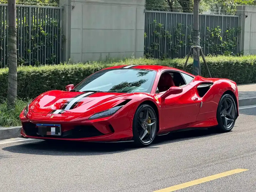 Ferrari F8 — фото 1