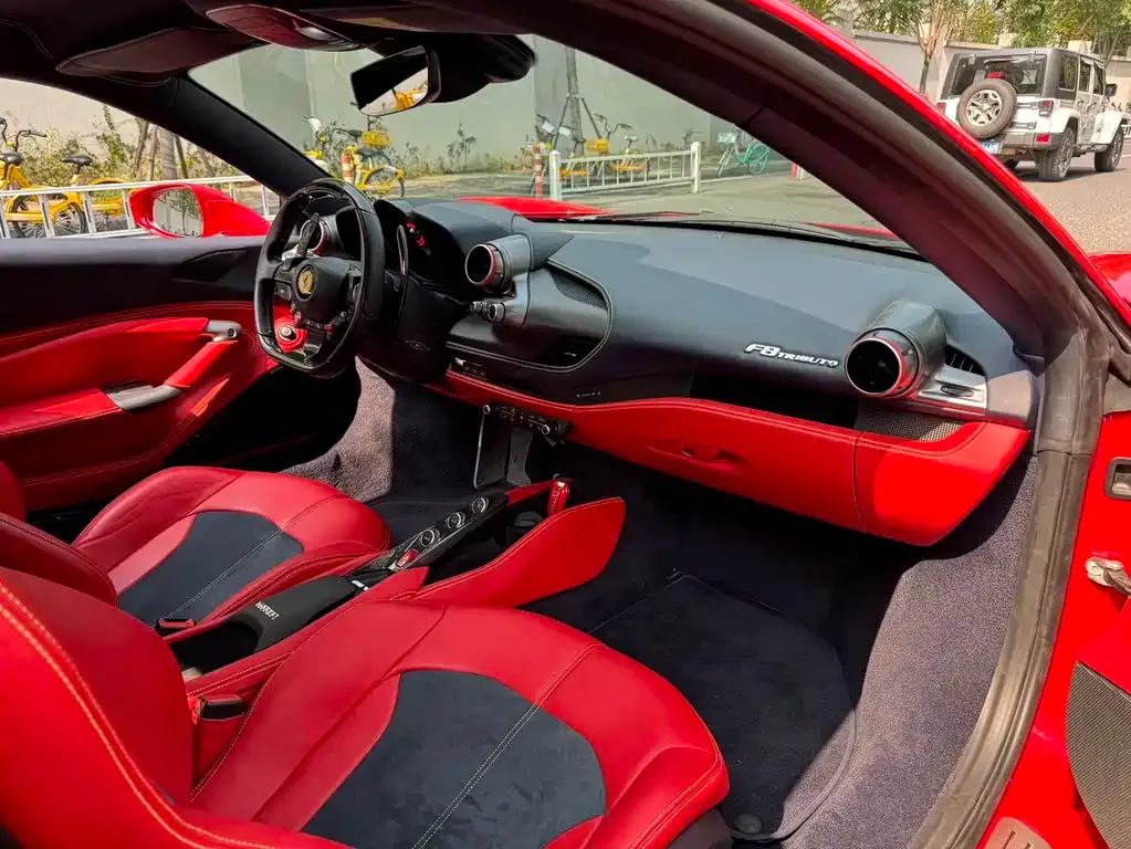 Ferrari F8 — фото 4