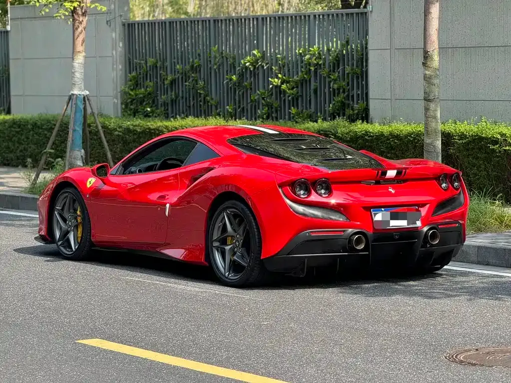Ferrari F8 — фото 8