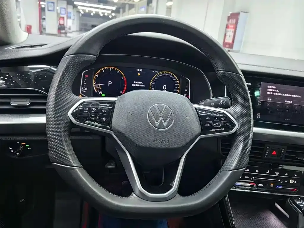 Volkswagen Passat 2023 из CN, фото 9