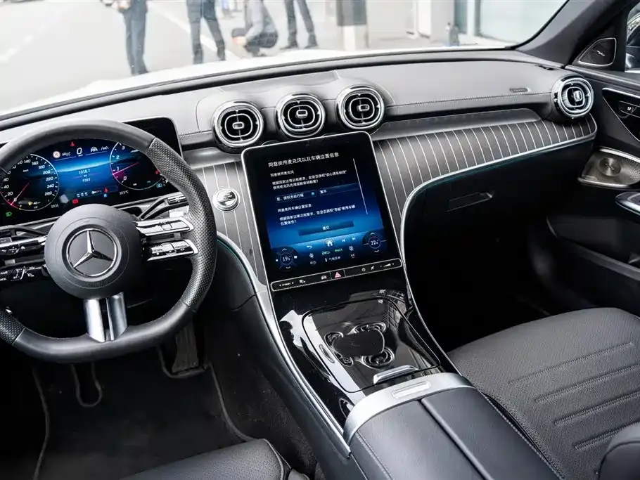 Mercedes-Benz C-Class — фото 10