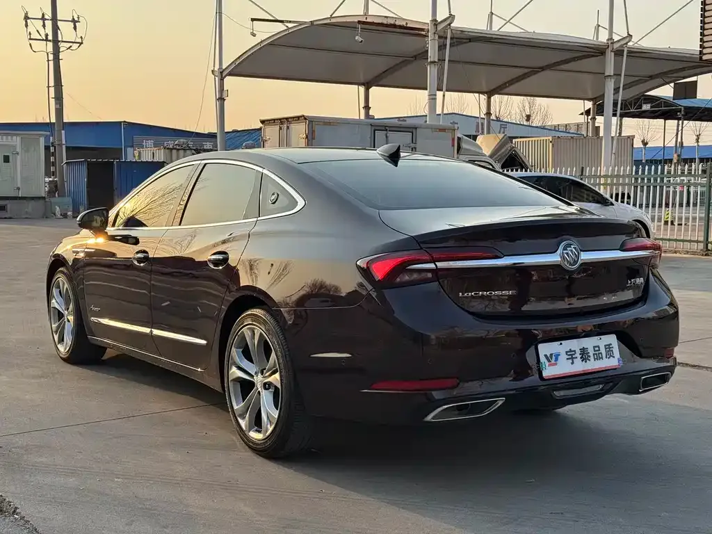 Buick LaCrosse — фото 2