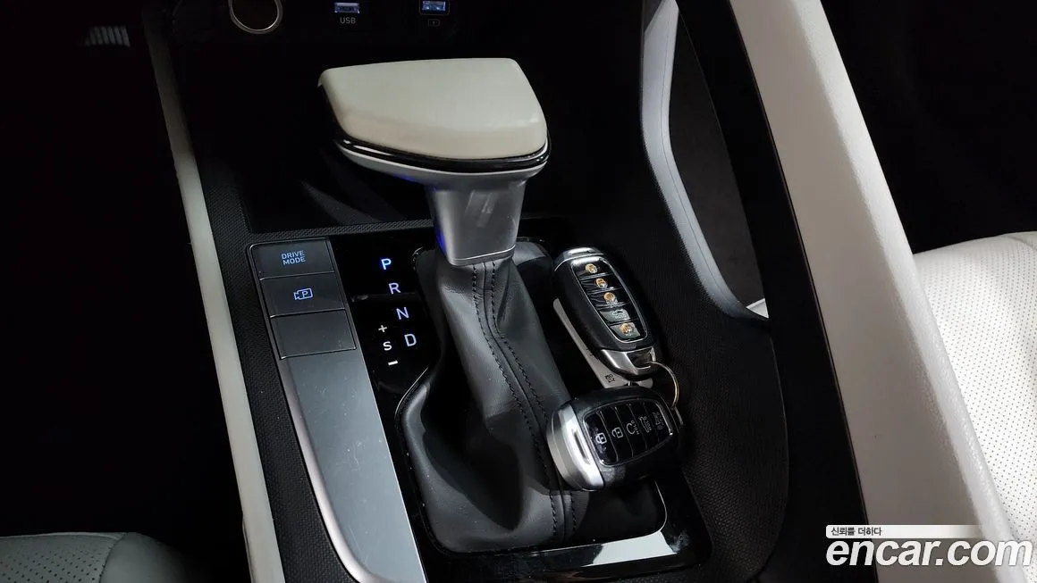 Hyundai AVANTE 2022 из KR, фото 2