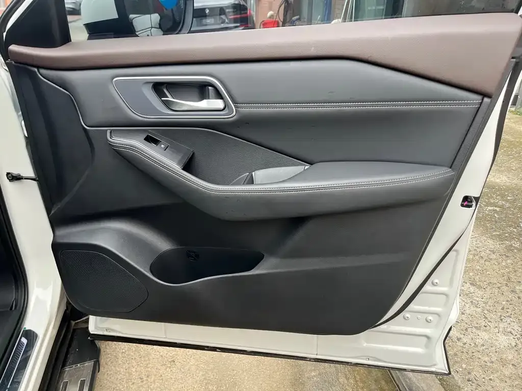 Nissan X-Trail 2023 из CN, фото 2