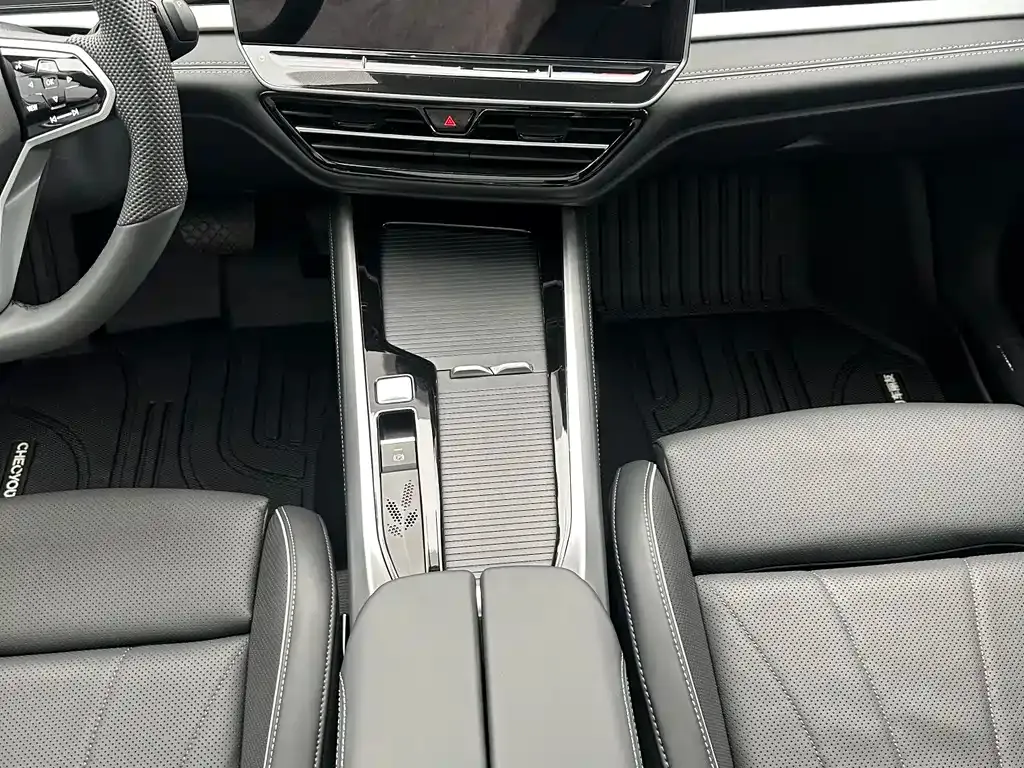 Volkswagen Passat 2025 из CN, фото 7