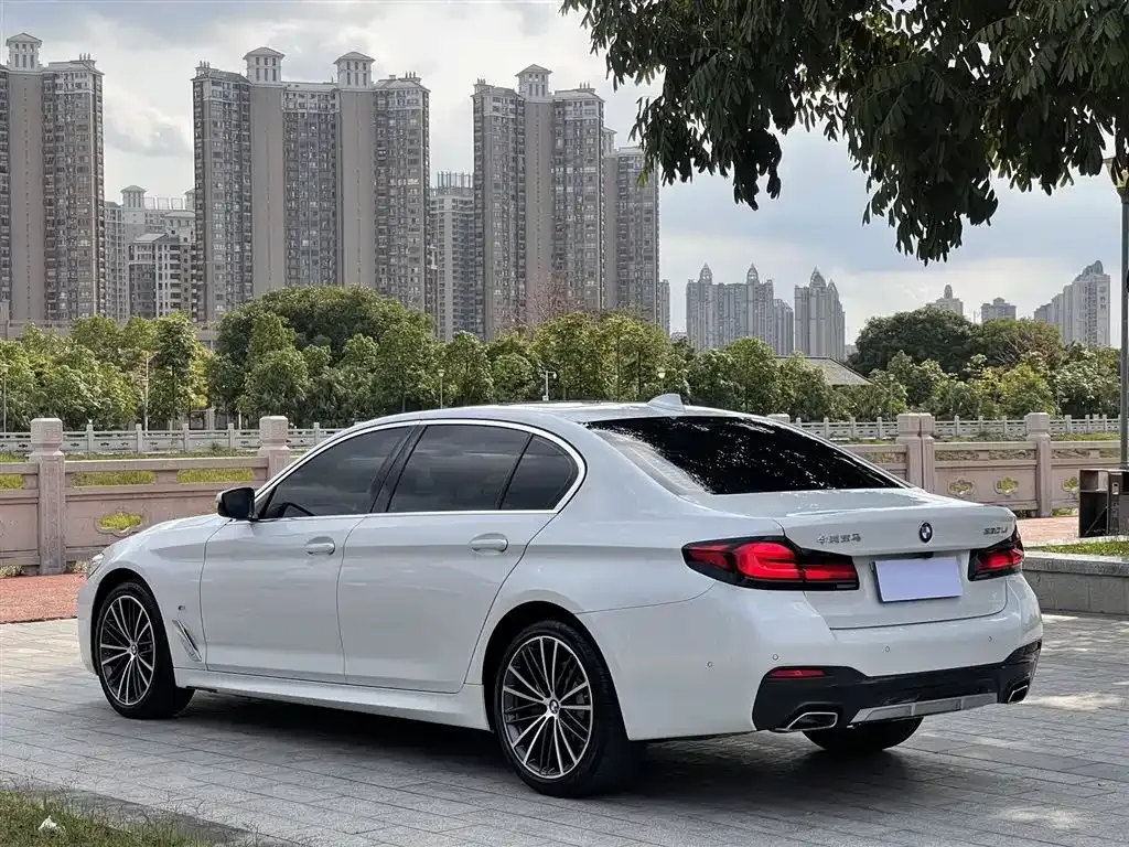 BMW 5 Series — фото 3