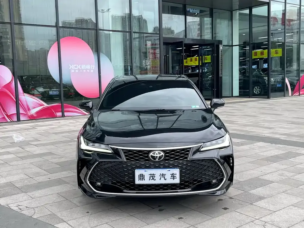 Toyota Avalon 2023 из CN, фото 2
