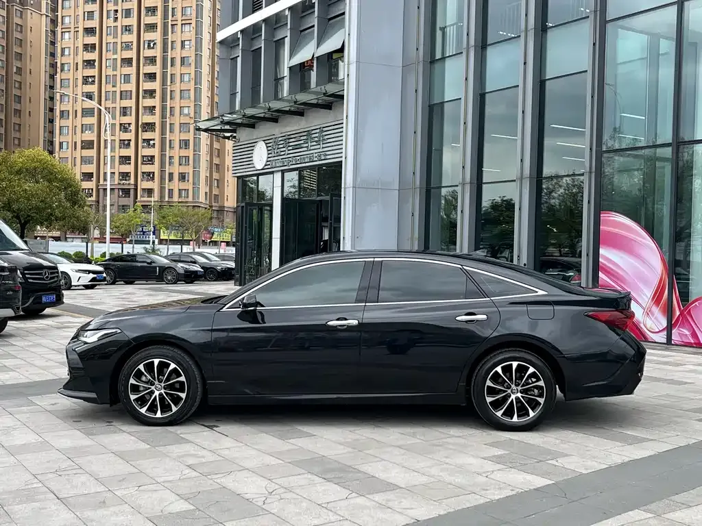 Toyota Avalon 2023 из CN, фото 5