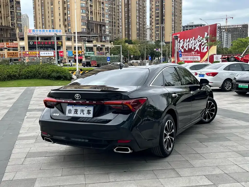Toyota Avalon 2023 из CN, фото 9