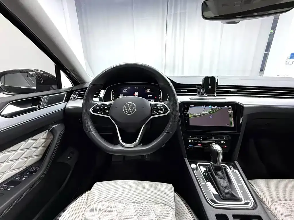 Volkswagen Magotan 2024 из CN, фото 3