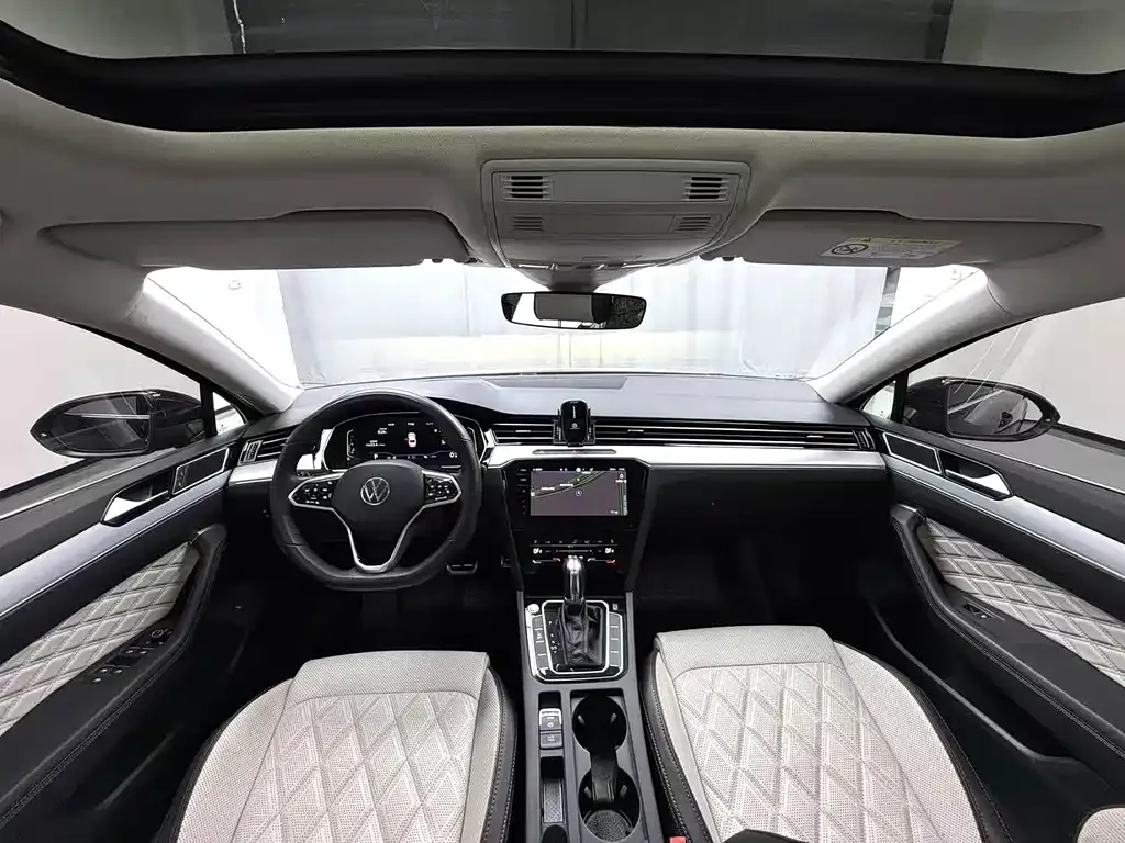 Volkswagen Magotan 2024 из CN, фото 7